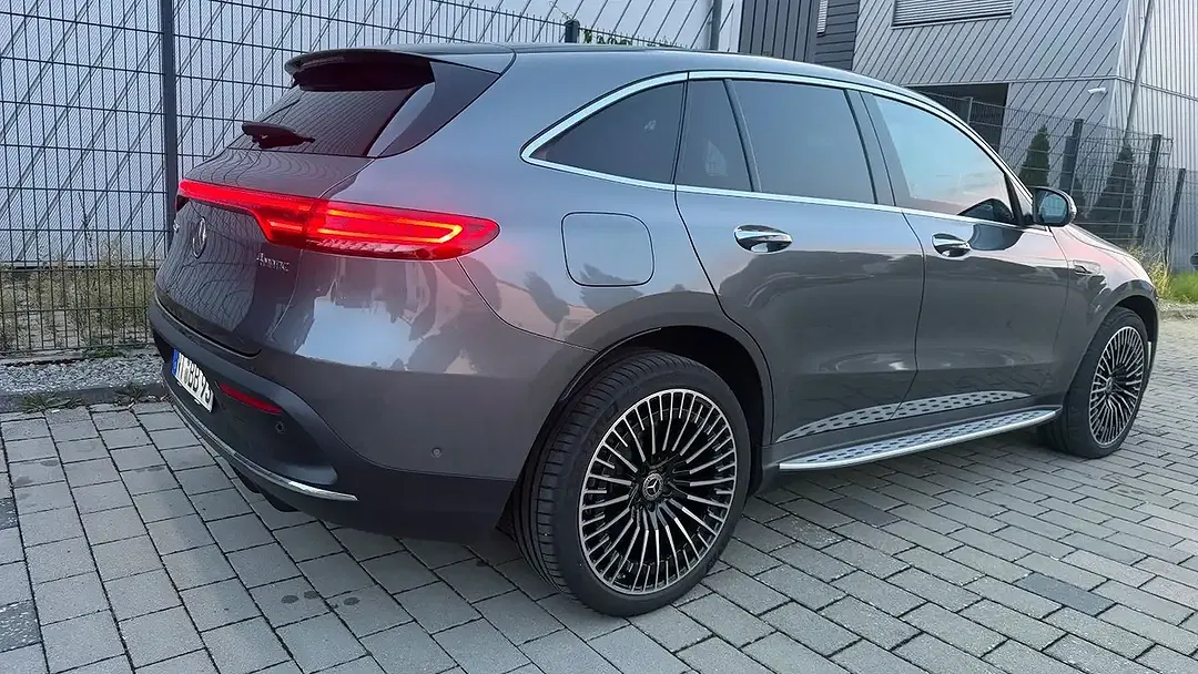 Mercedes-Benz EQC 400 4MATIC AMG Line - Thumbnail 4