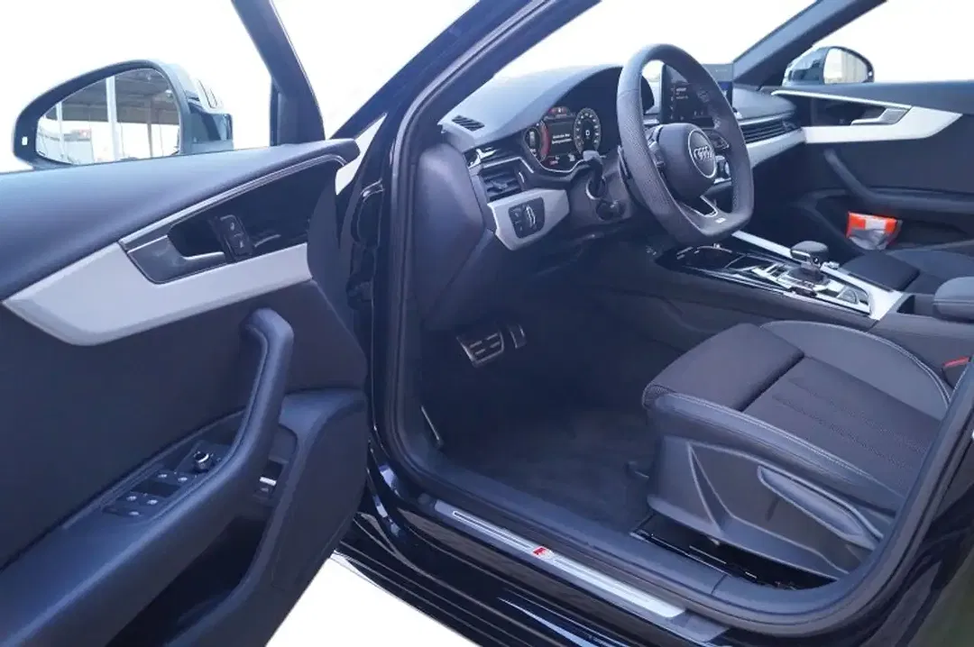 Audi A4 Avant S line - Thumbnail 11