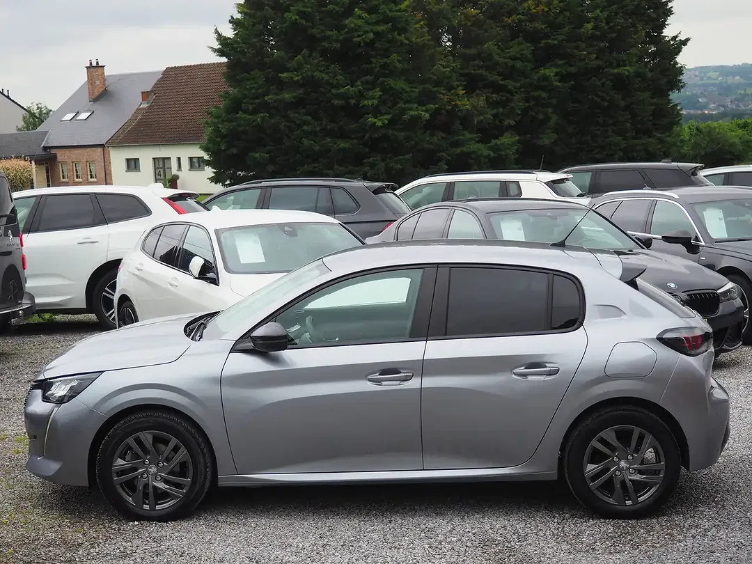 Peugeot 208 PureTech - Thumbnail 5