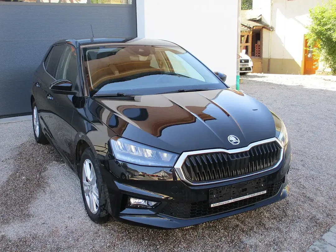 Skoda Fabia Style - Thumbnail 2