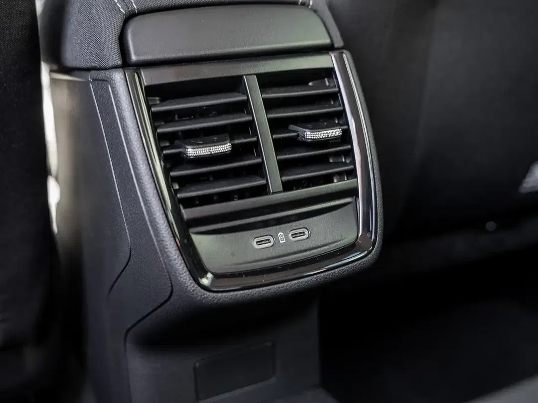 Skoda Kamiq 1.5 TSI DSG - Thumbnail 8