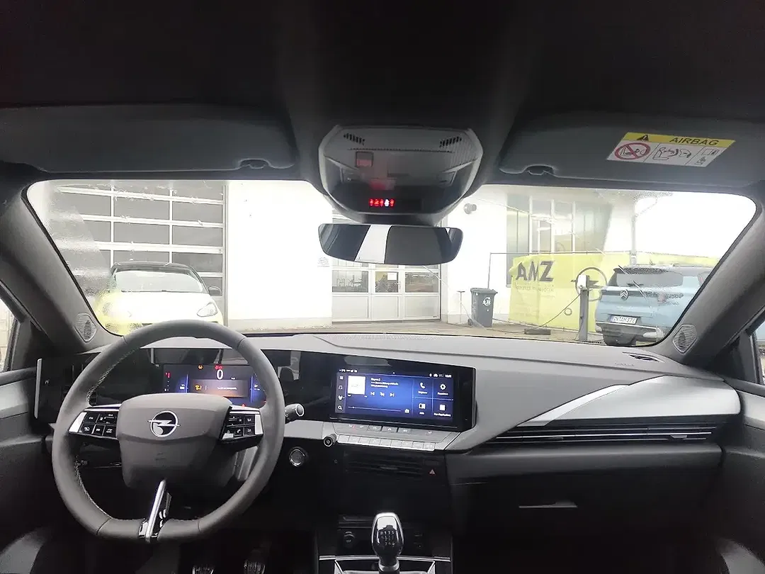 Opel Astra - Thumbnail 9