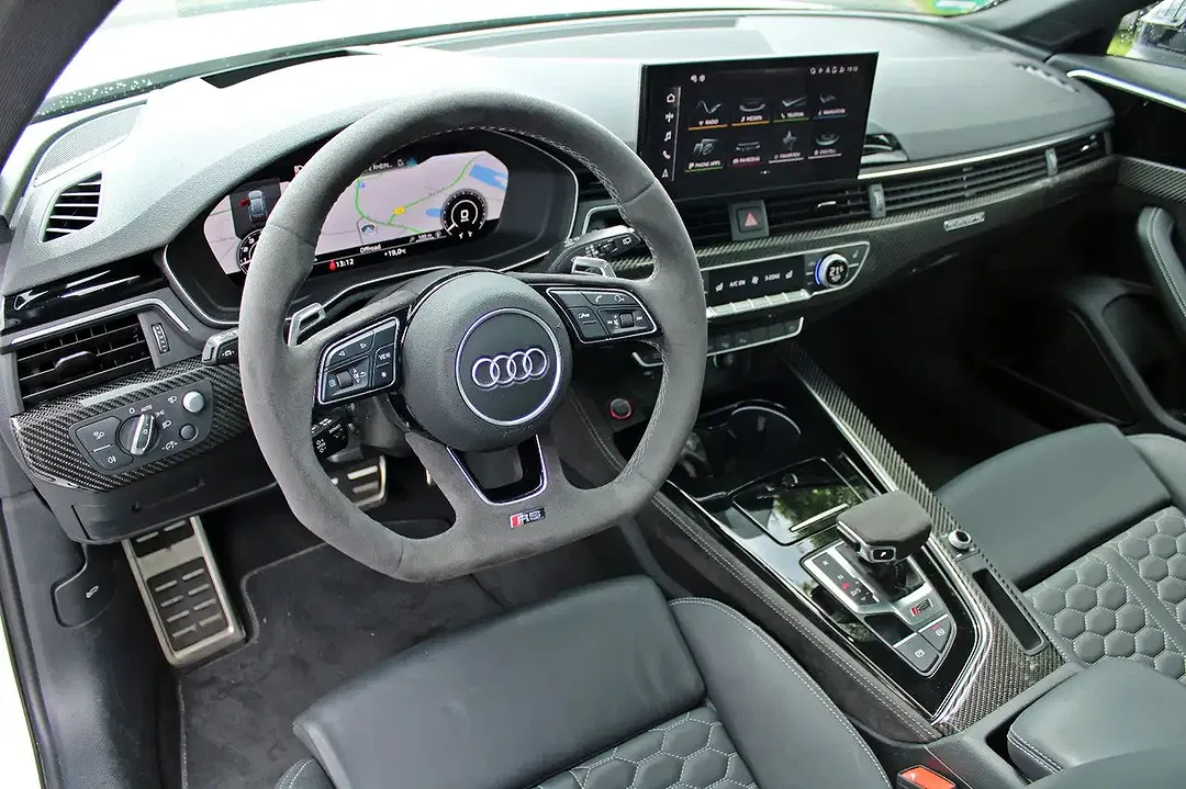 Audi RS4 TFSI quattro Avant - Thumbnail 10