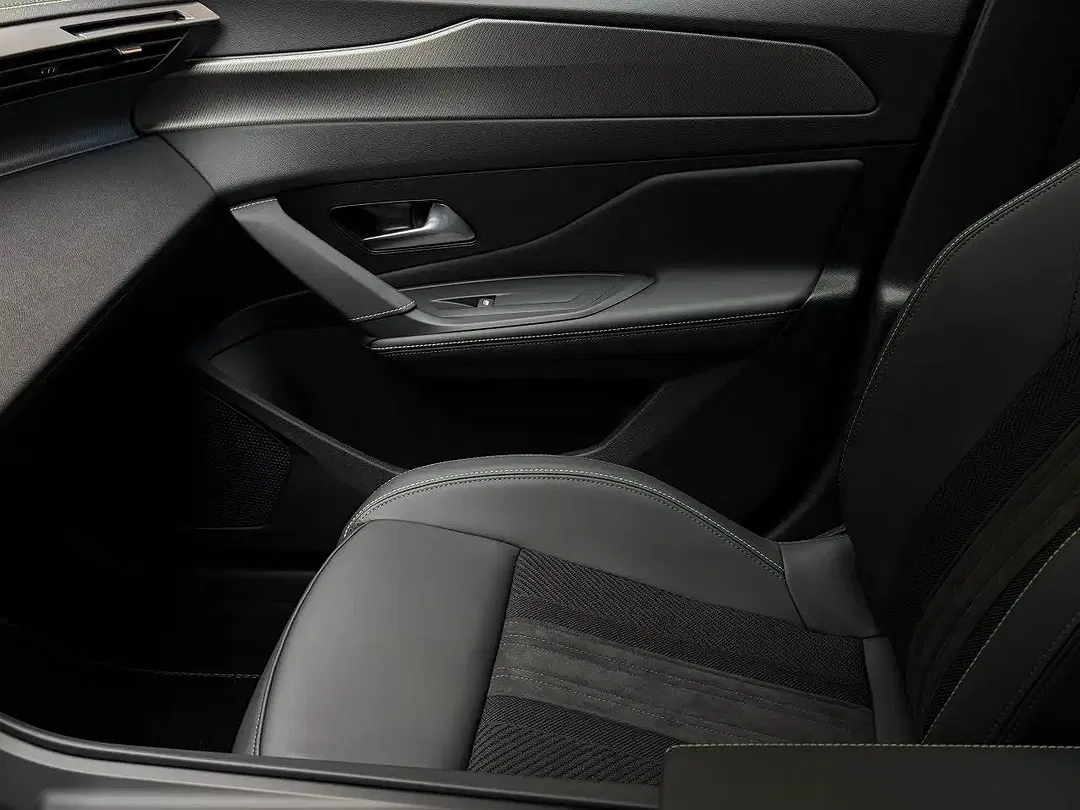 Peugeot 308 145 Hybrid - Thumbnail 13