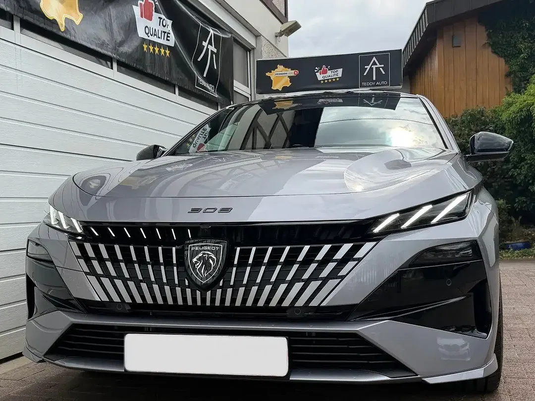 Peugeot 308 145 Hybrid - Thumbnail 3