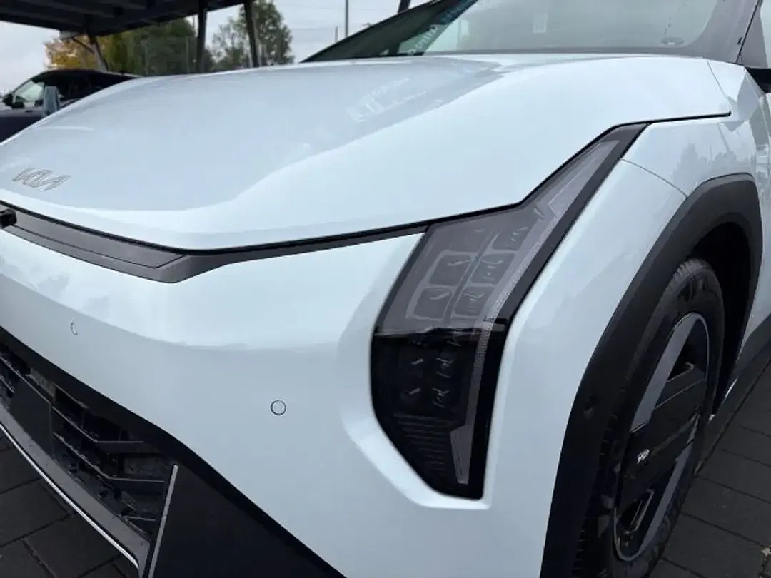 Kia EV4 Earth - Thumbnail 8