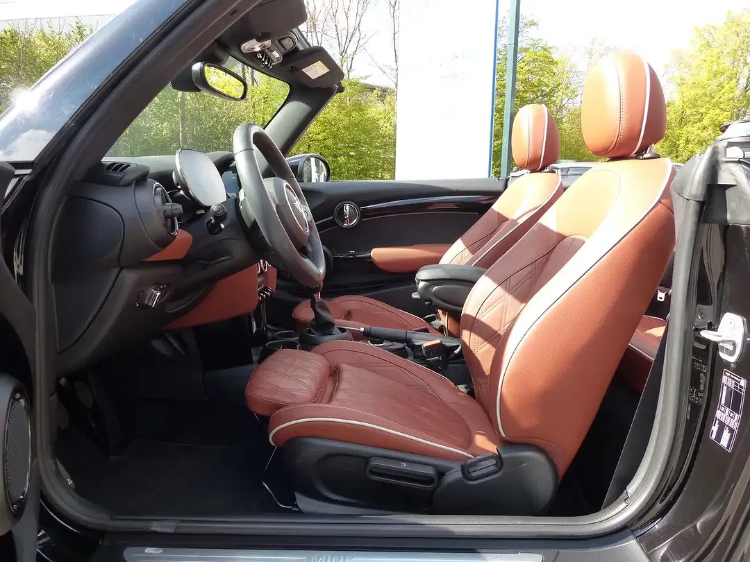 MINI One Cabrio Classic Trim - Thumbnail 11