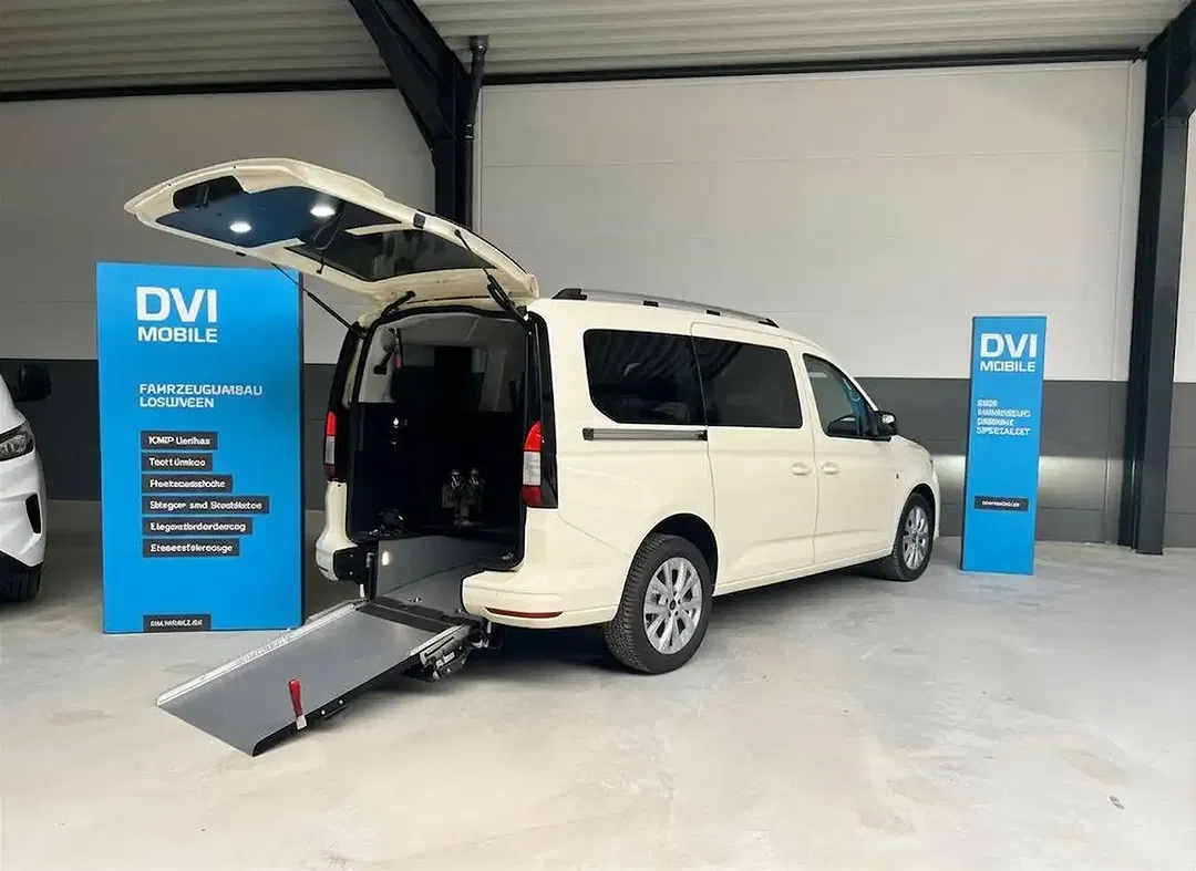 Ford Tourneo Connect Titanium - foto 1