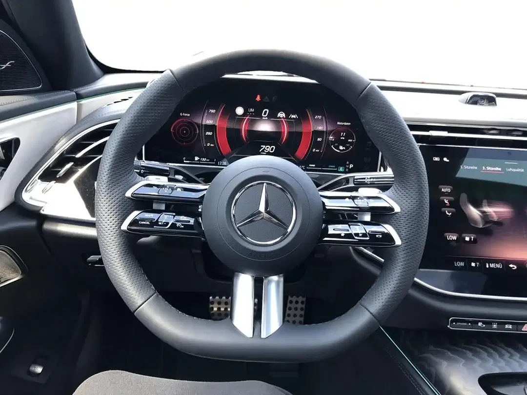 Mercedes-Benz E 450 4MATIC AMG MBUX Burmester Night - Thumbnail 10