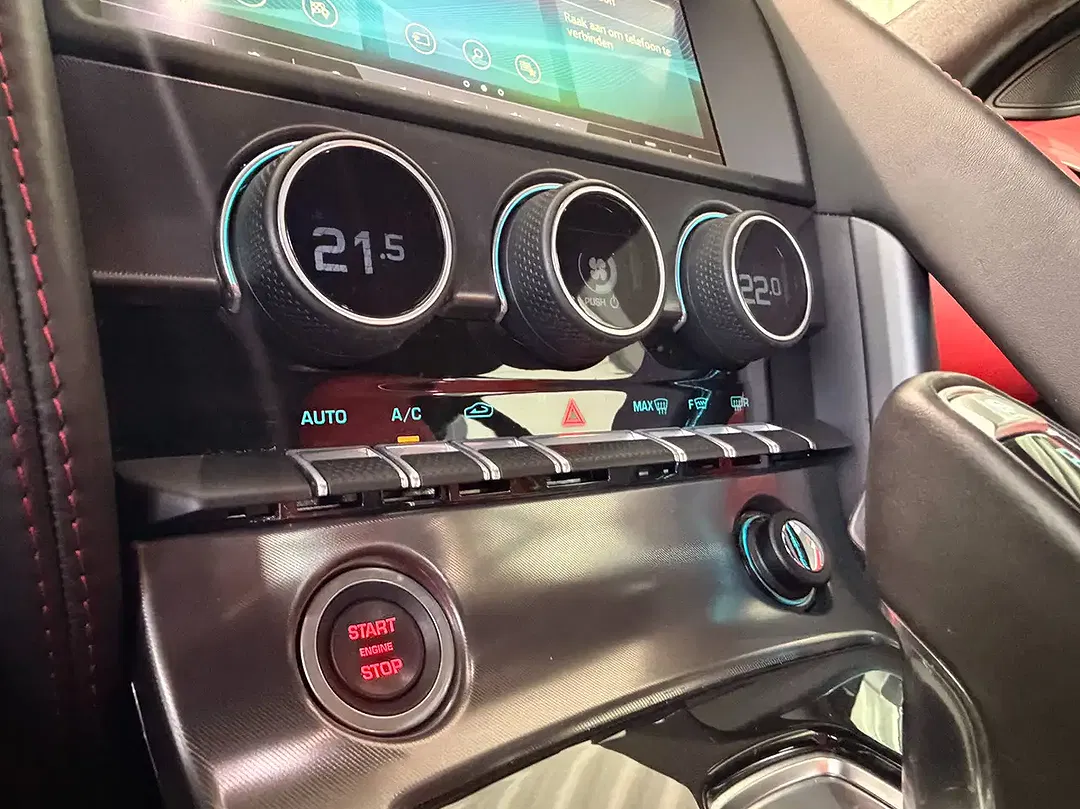 Jaguar F-Type P300 2.0 Coupe First Edition - Thumbnail 23
