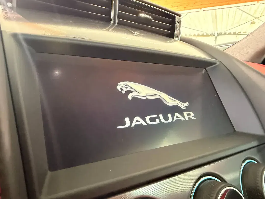 Jaguar F-Type P300 2.0 Coupe First Edition - Thumbnail 32