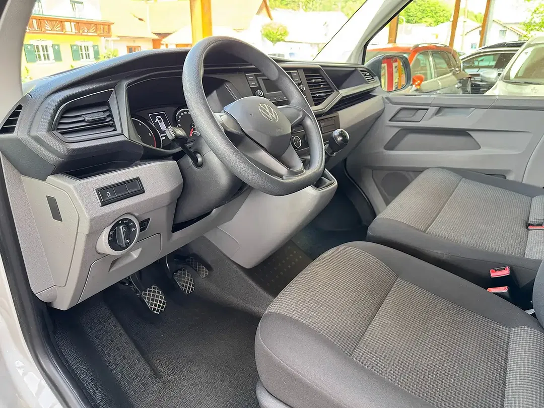 Volkswagen T6.1 Kombi 2.0 TDI - Thumbnail 14