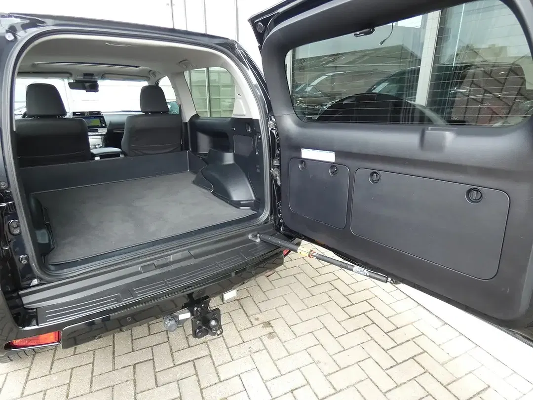 Toyota Land Cruiser Style - Thumbnail 10