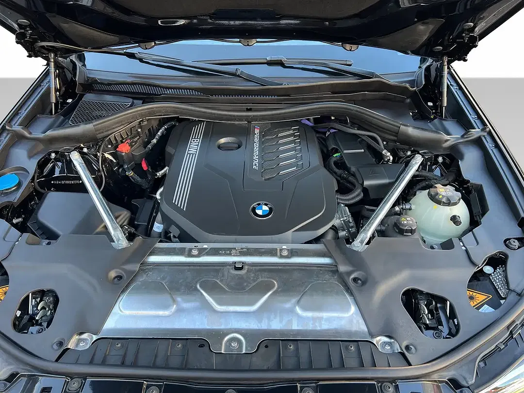 BMW X4 M - Thumbnail 12