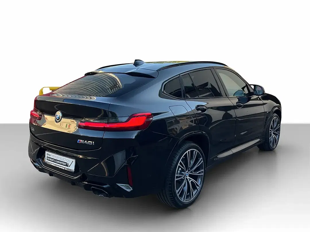 BMW X4 M - Thumbnail 6