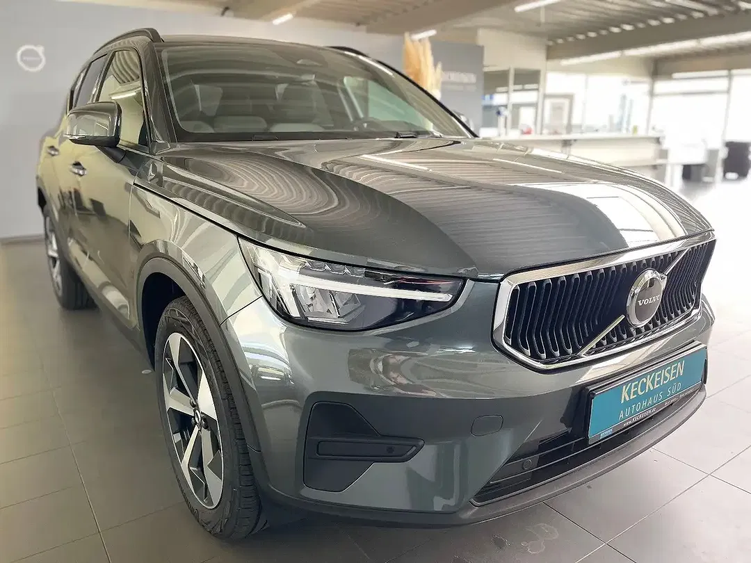 Volvo XC40 B3 Core - Thumbnail 3