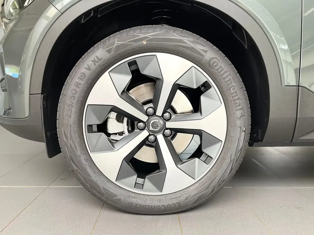 Volvo XC40 B3 Core - Thumbnail 8