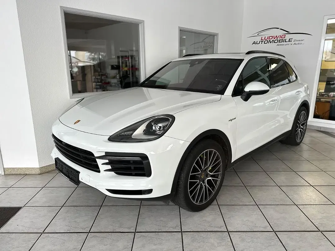 Porsche Cayenne E-Hybrid - foto 1