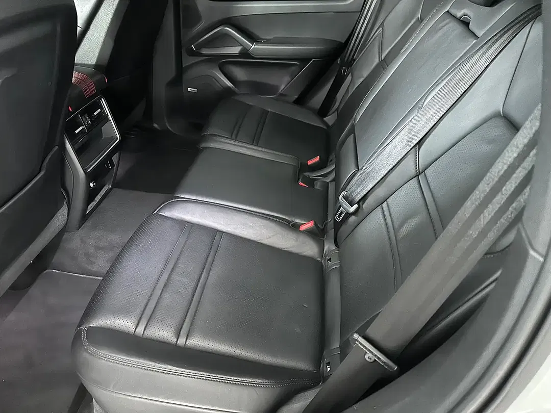 Porsche Cayenne E-Hybrid - Thumbnail 11