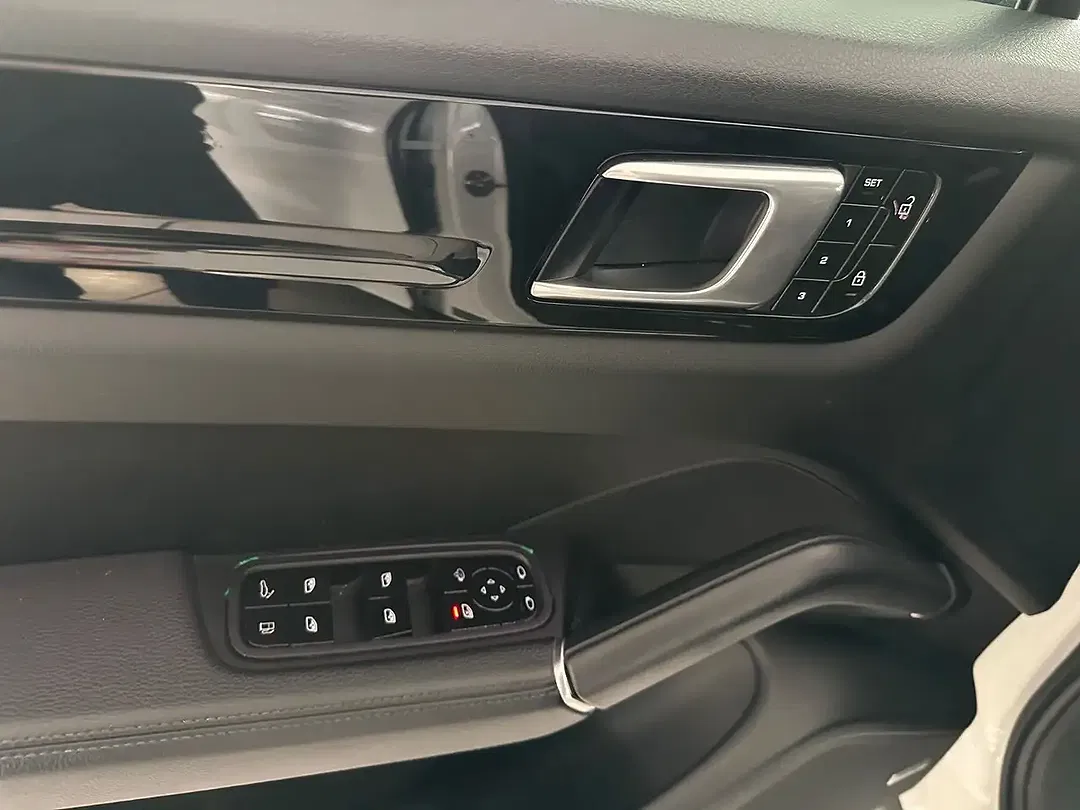 Porsche Cayenne E-Hybrid - Thumbnail 12