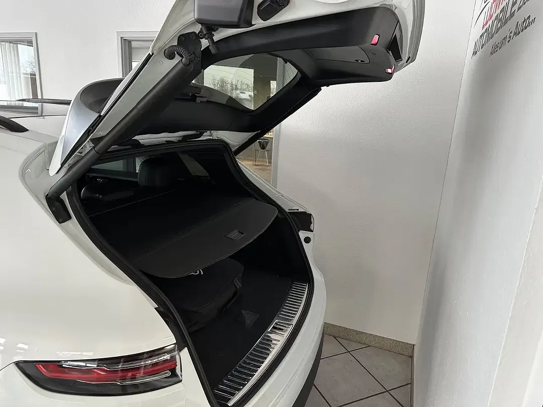 Porsche Cayenne E-Hybrid - Thumbnail 7