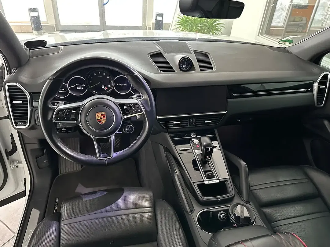 Porsche Cayenne E-Hybrid - Thumbnail 9