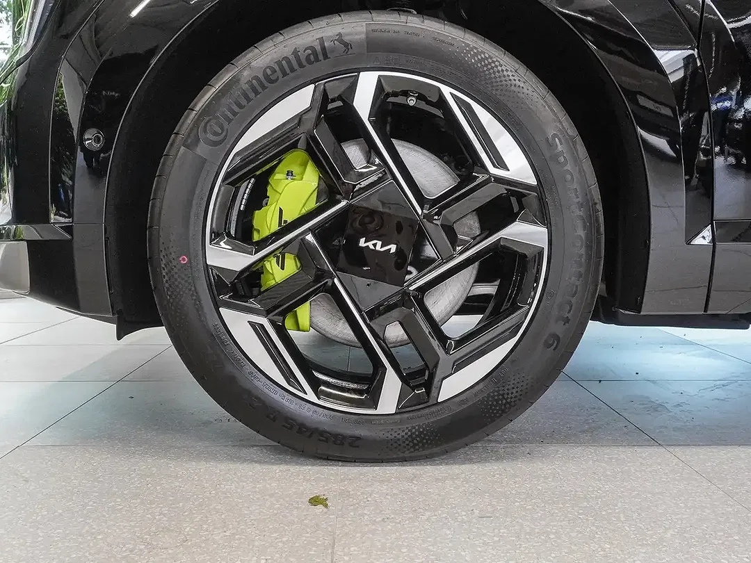 Kia EV9 99.8 kWh AWD GT - Thumbnail 3