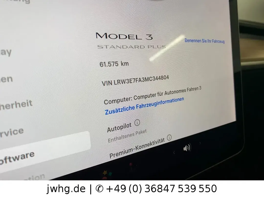 Tesla Model 3 Standard Range Plus - Thumbnail 12