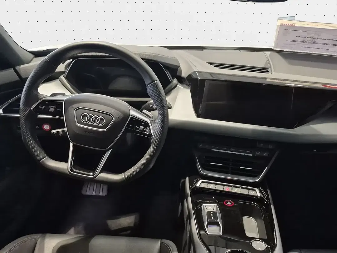 Audi e-tron GT quattro - Thumbnail 4