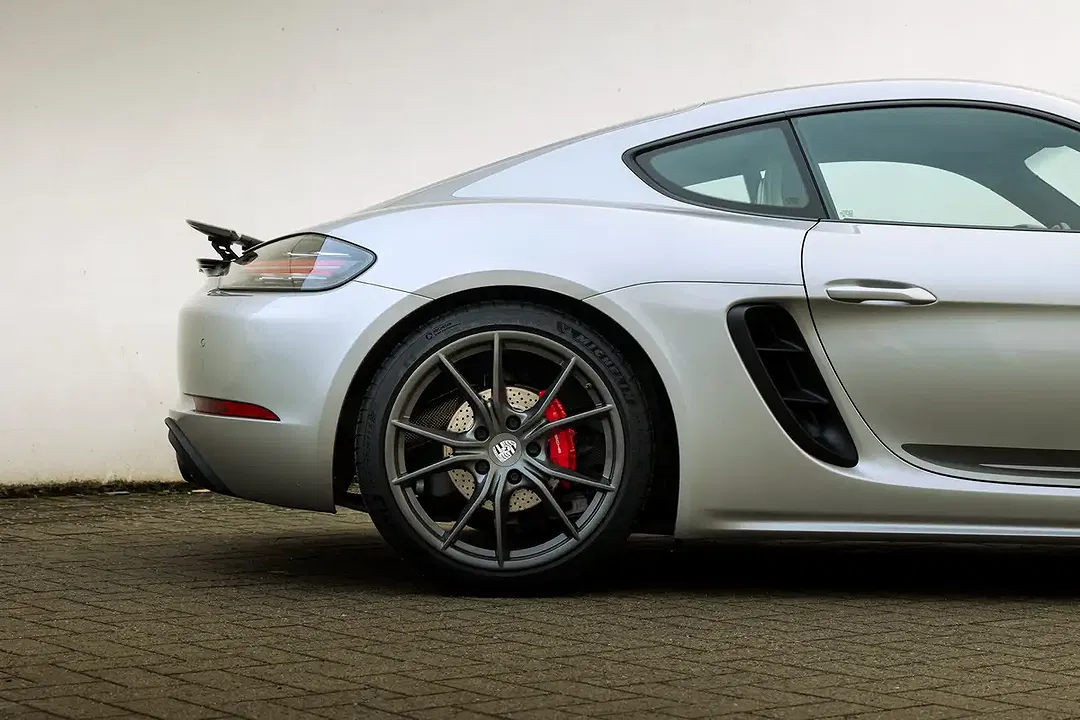 Porsche Cayman - Thumbnail 11