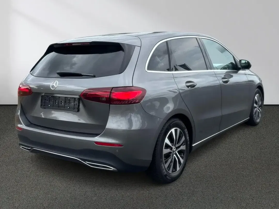 Mercedes-Benz B 200 - Thumbnail 3