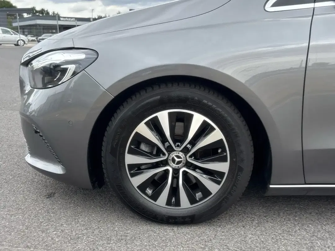 Mercedes-Benz B 200 - Thumbnail 7