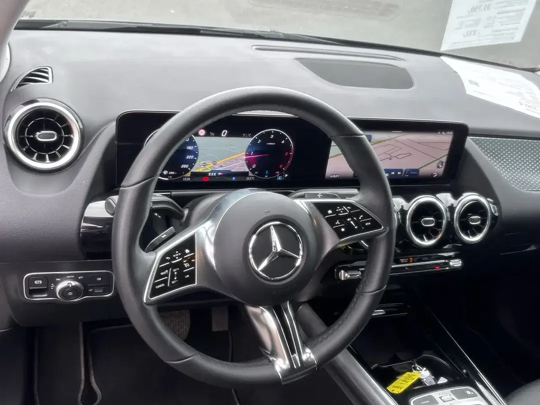 Mercedes-Benz B 200 - Thumbnail 8