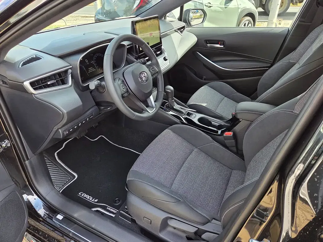 Toyota Corolla Hybrid Teamplayer - Thumbnail 8