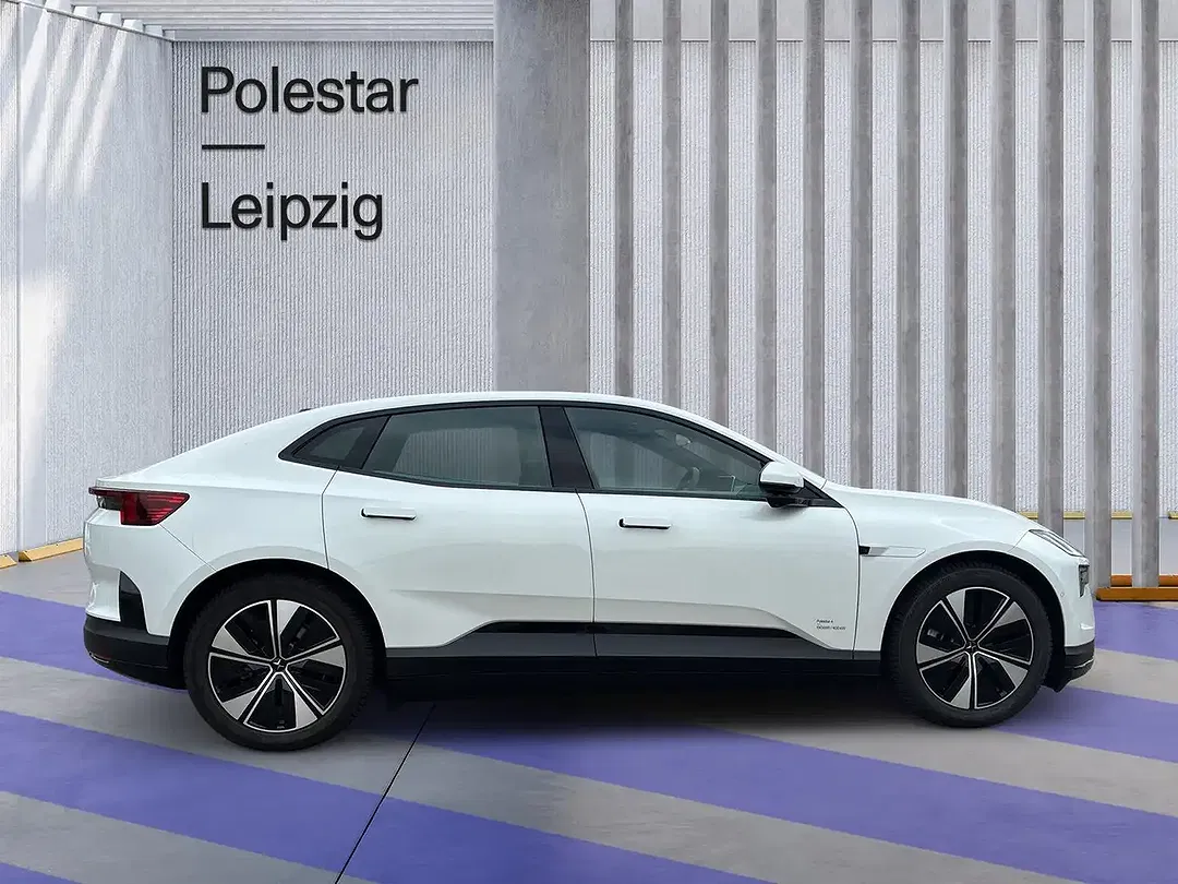 Polestar 4 Long Range - Thumbnail 6