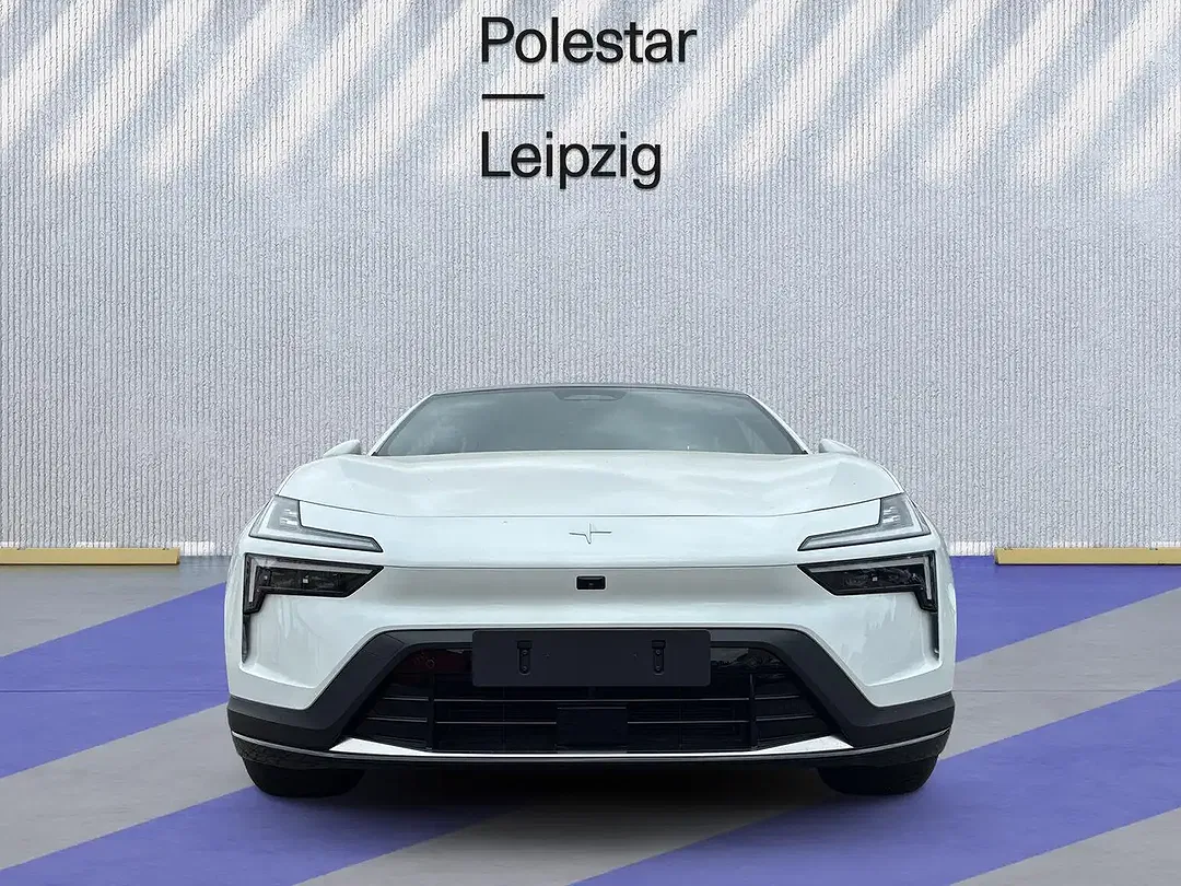 Polestar 4 Long Range - Thumbnail 8