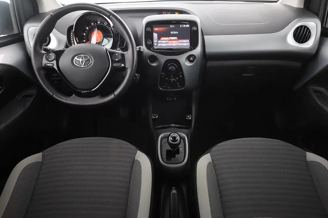 Toyota Aygo - Thumbnail 9