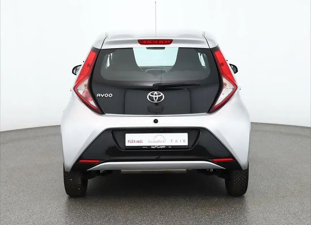 Toyota Aygo - Thumbnail 4