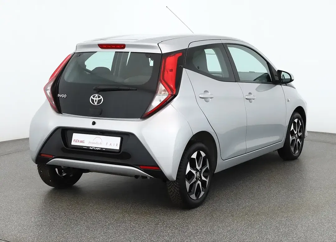 Toyota Aygo - Thumbnail 5