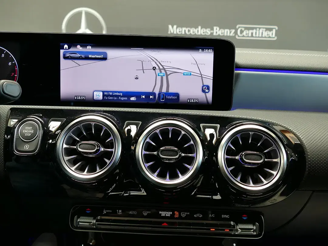Mercedes-Benz CLA 200 AMG Line - Thumbnail 14