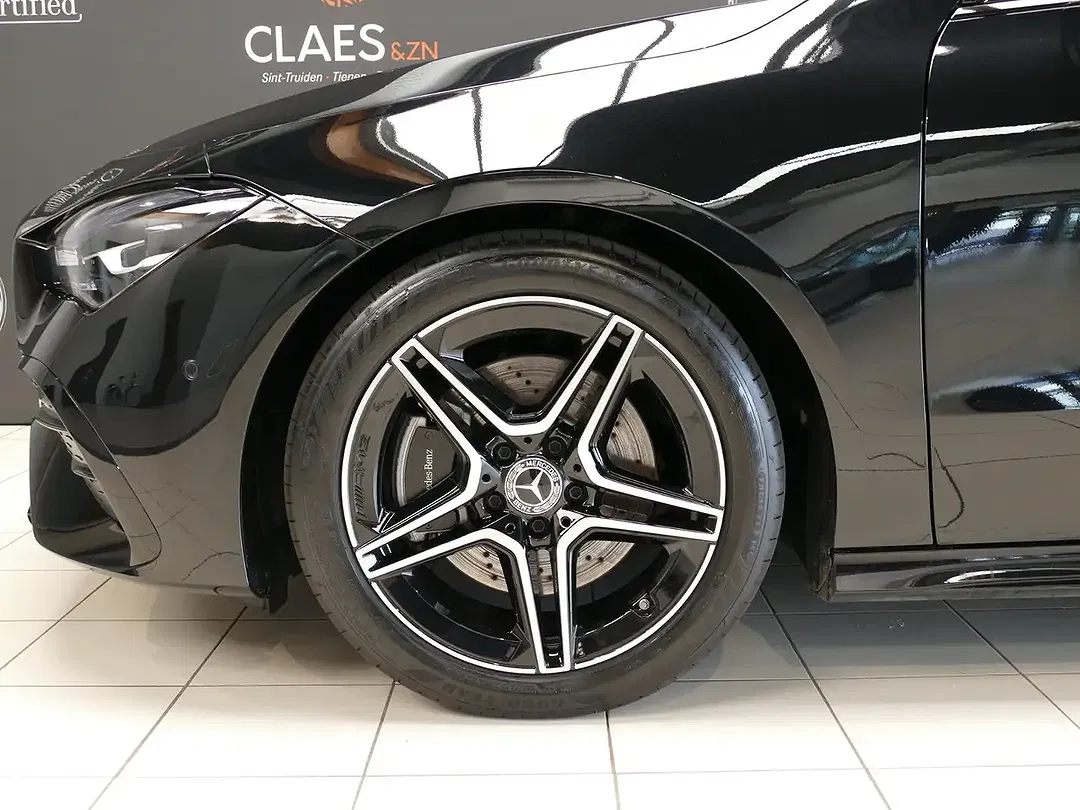 Mercedes-Benz CLA 200 AMG Line - Thumbnail 9