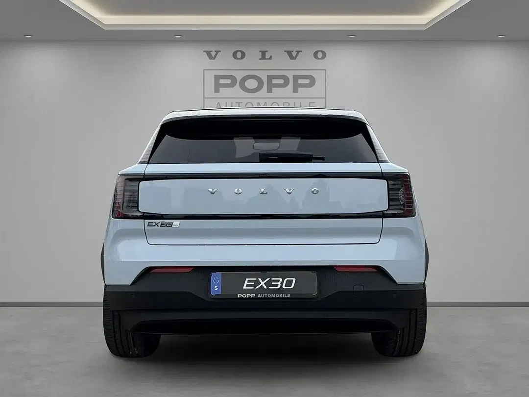 Volvo EX30 AWD Twin Motor Plus - Thumbnail 13