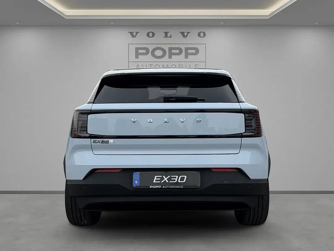 Volvo EX30 AWD Twin Motor Plus - Thumbnail 4