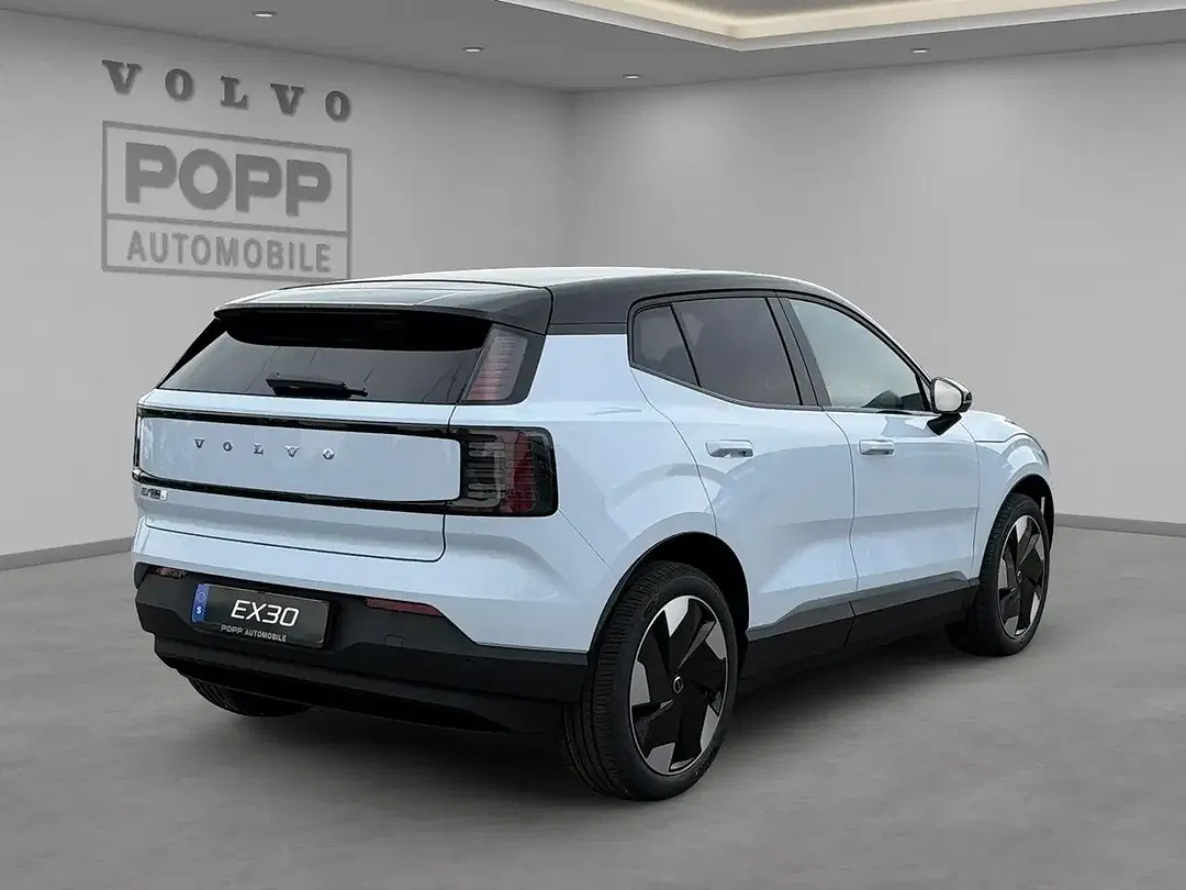 Volvo EX30 AWD Twin Motor Plus - Thumbnail 5