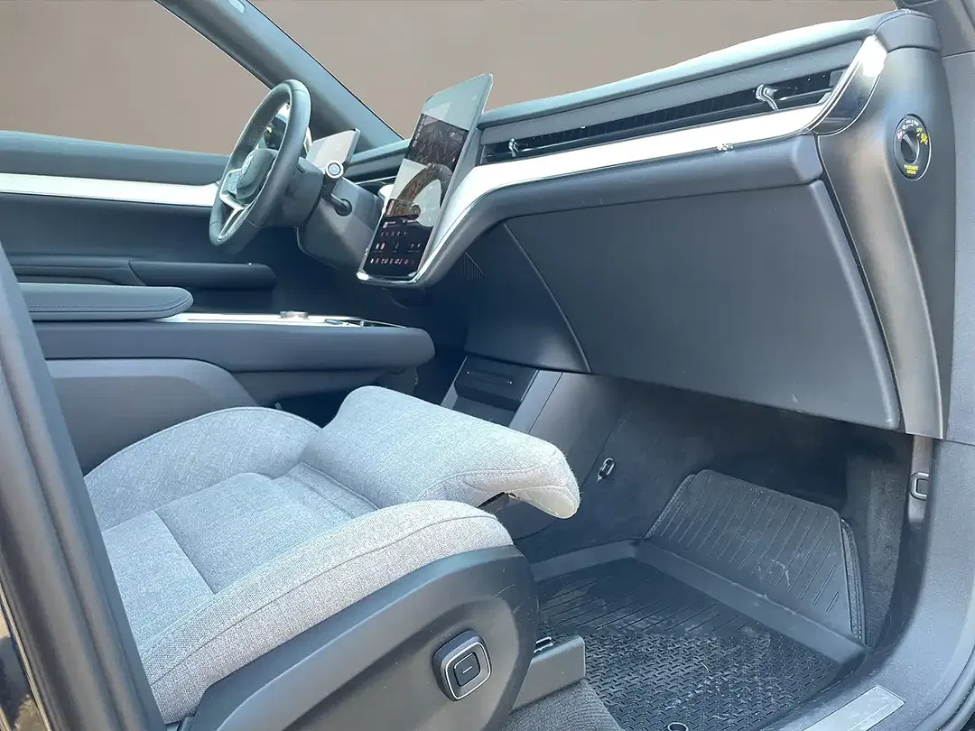 Volvo EX90 AWD Performance Ultra - Thumbnail 13