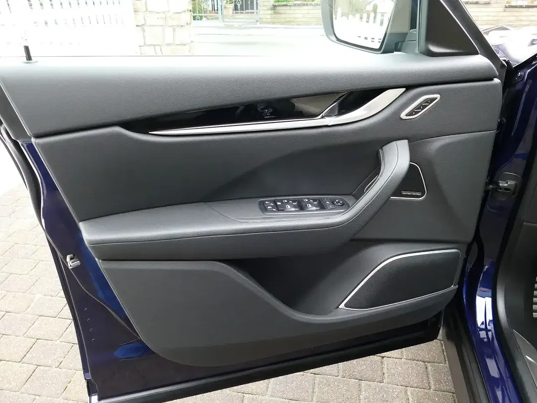 Maserati Levante GranSport - Thumbnail 11