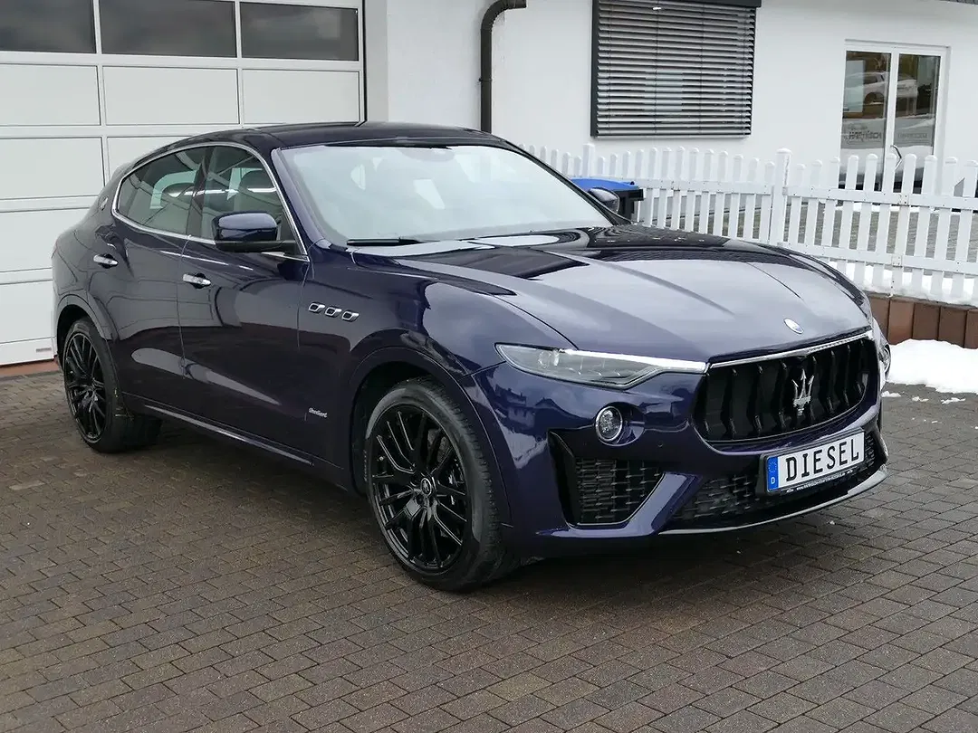 Maserati Levante GranSport - Thumbnail 3