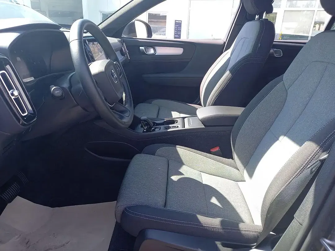 Volvo XC40 B3 Core - Thumbnail 10