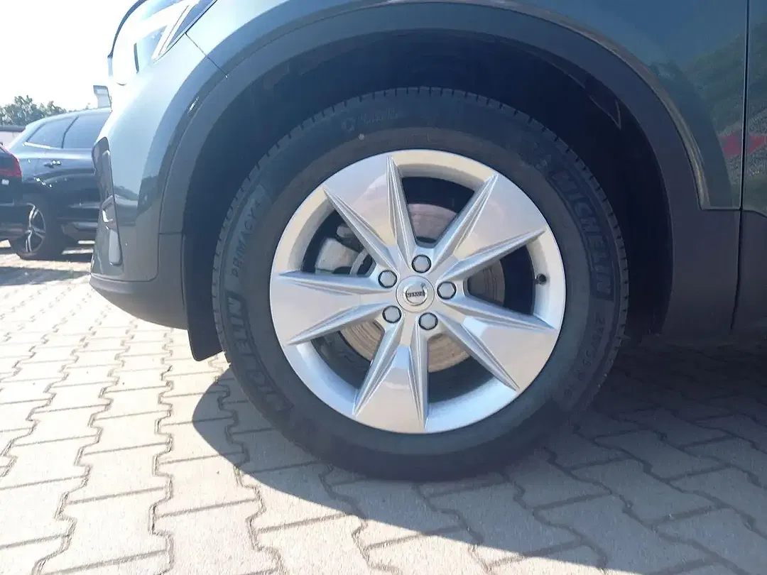 Volvo XC40 B3 Core - Thumbnail 9