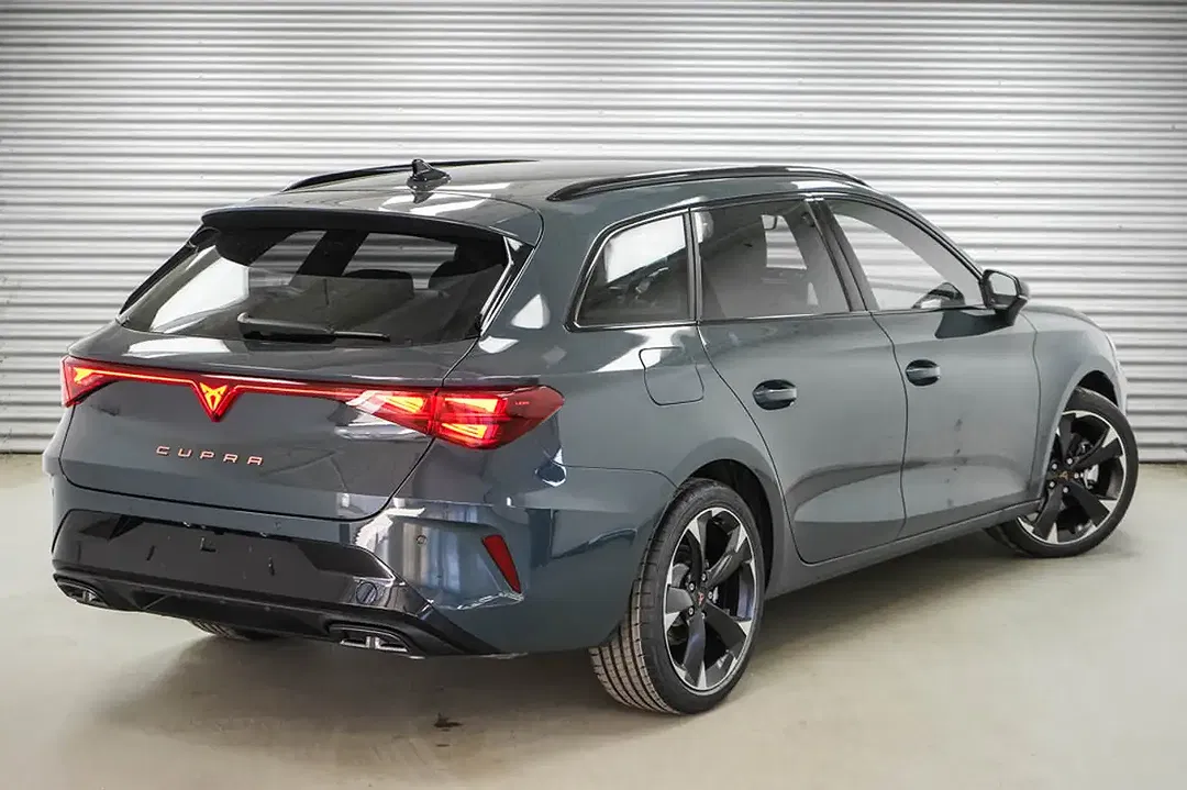 CUPRA Leon 2.0 TSI DSG 4x4 - Thumbnail 3